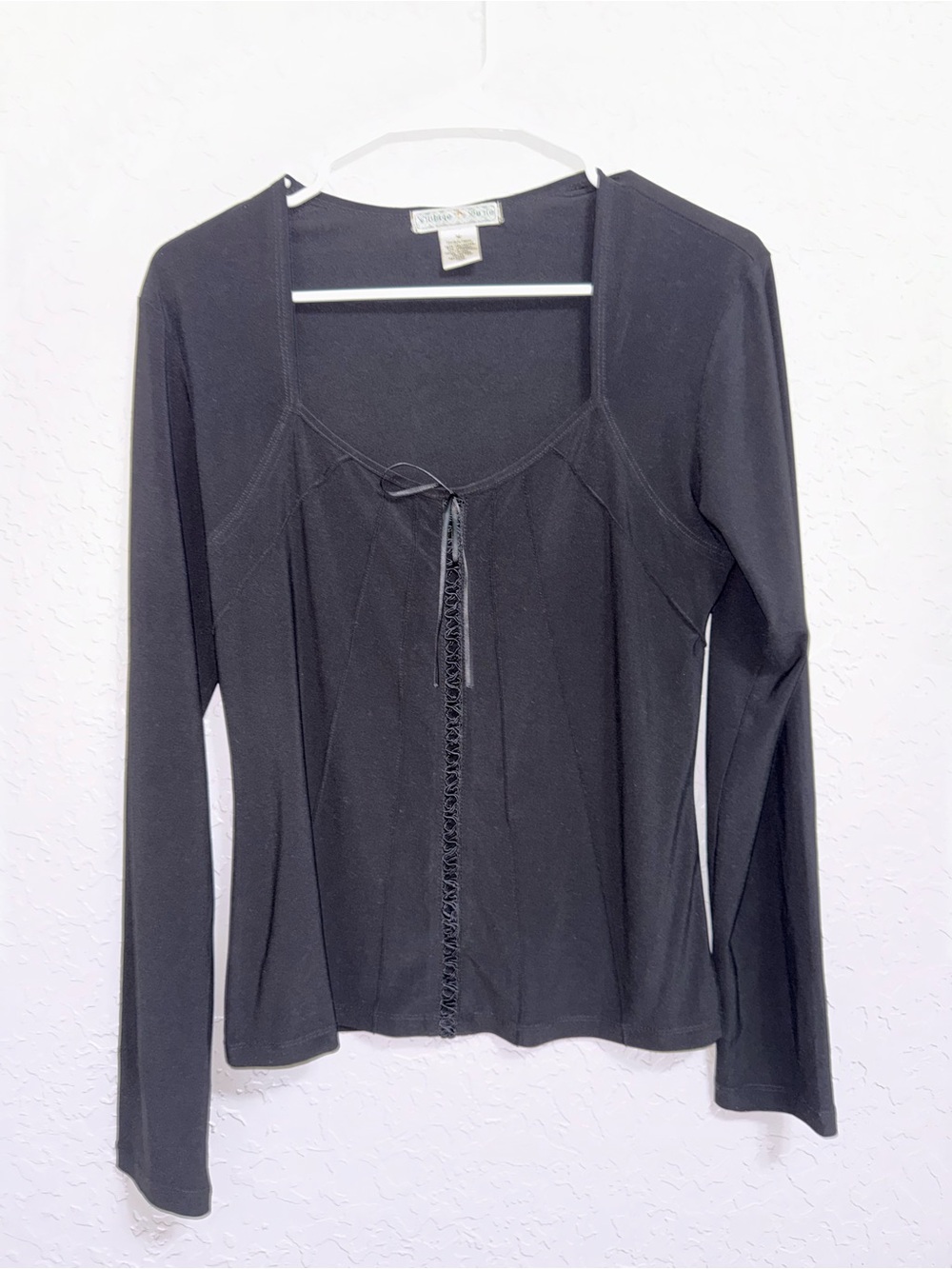 Vintage Suzie Black Long-Sleeve Tie-Front Tee